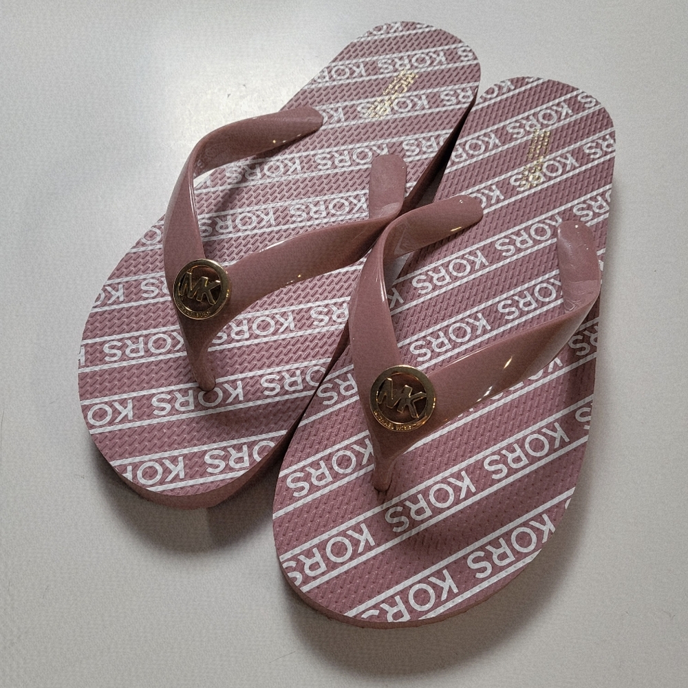 Michael Kors jinx flip flops round MK logo Womens size 7 8 9 10 11 Pink